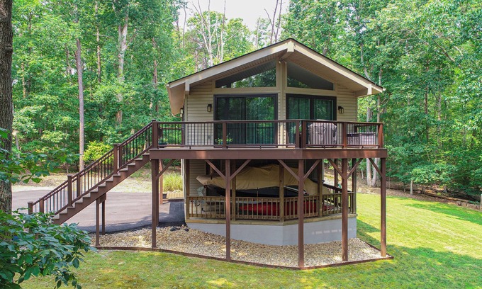 Mineral Casa | Summer Rentals, Lake Anna, Boat Slip, Lake Access, Small Dog Friendly
