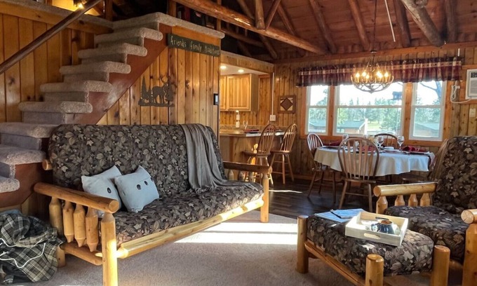 Breezy Point Cabina | Fall color coming soon - schedule your fall gateway today!