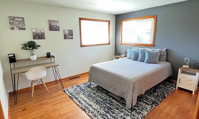 Scottville Casa | Fall Color Tour Base w/ Trailer Parking & Outdoor Adventure Nearby