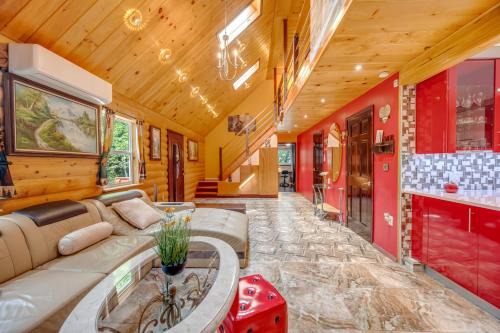 Long Pond Villa | FALL DEAL 3rd night FREE! Luxe Pocono retreat! Hot Tub, Firepit, Sauna, Game Room, Fireplace, Ski, BBQ, Lake