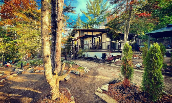 Tiny Casa | Summer Getaway - 3 min walk to Beach, Clean & Cozy