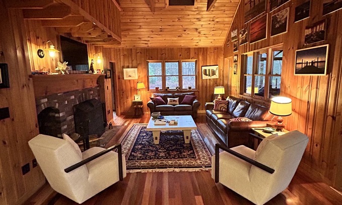 Alton Casa | Fall Foliage, Brewster Academy, and Gunstock