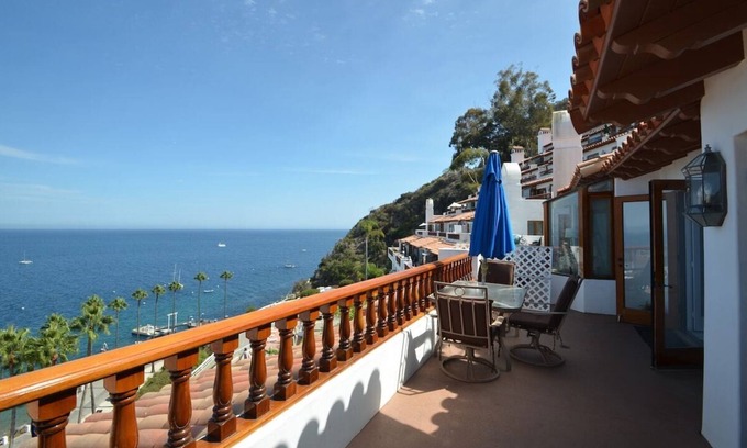Avalon Condominio | Summer at Catalina Cove #36 oceanview+golfcart!