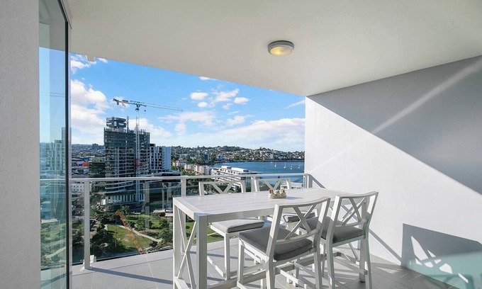 Newstead Apartamento | Fall in Love with Waterfront Resort style Living