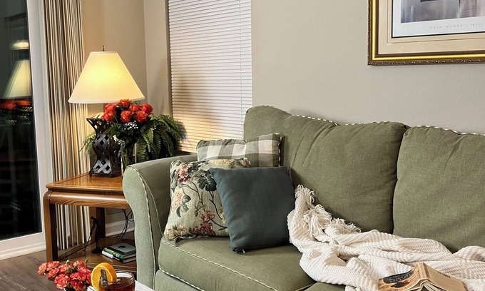 Sunset Beach Condominio | Unwind this fall—adults-only retreat with warm waves & serene beaches.