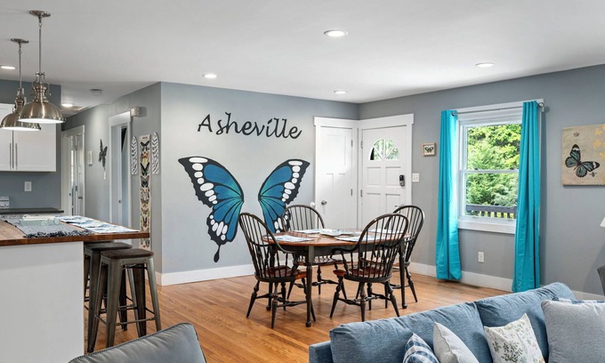 Fletcher Casa | Fall Specials 3 Bd. House w/hot tub and arcade games