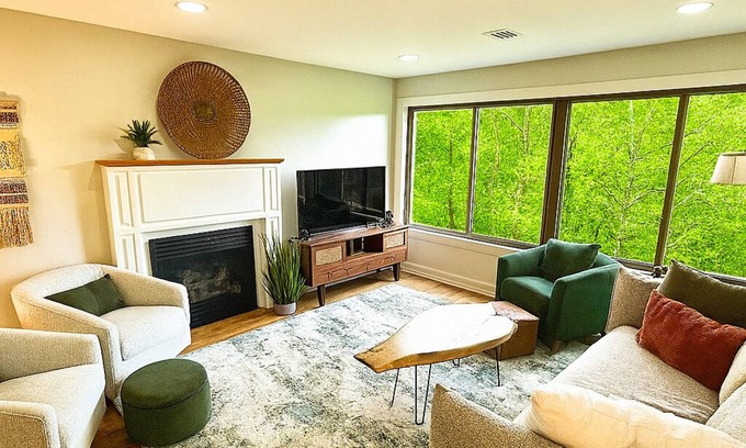 Vernon Condominio | The Canopy | Nature-theme 4Bed Room | Close to Minerals, Mountain Creek, Warwick