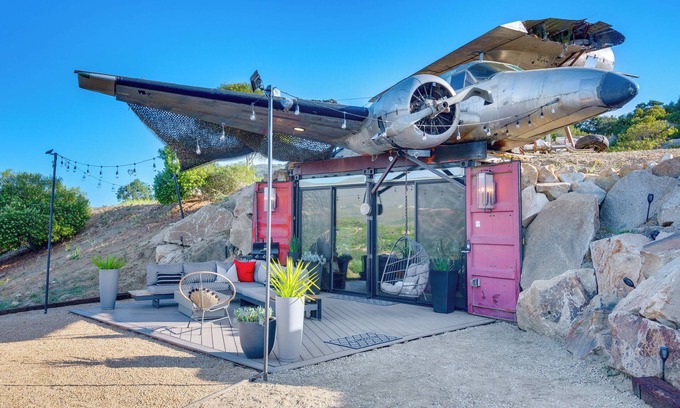 Fallbrook Casa | Fallbrook Airplane Home w/ Fire Pit & Mtn Views!