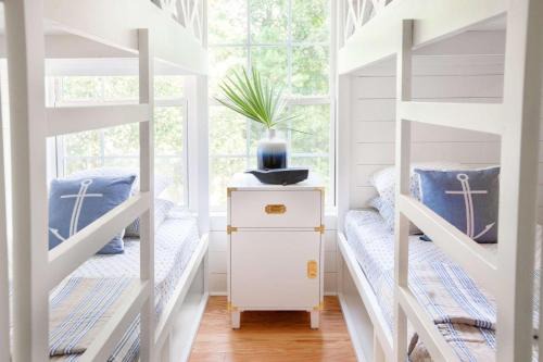 Mount Pleasant Casa | Falling Moss