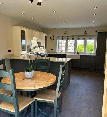 Earls Croome Casa | Fallow View - Luxury Countryside Cottage