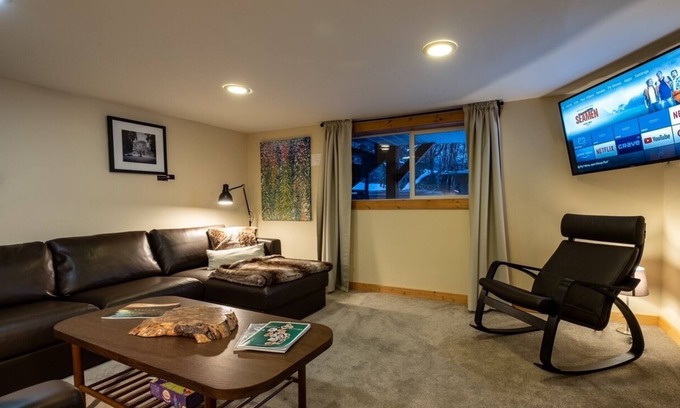 Nelson Casa | Falls Street Garden Suite