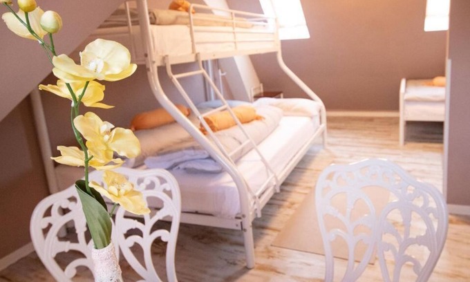Neustadt an der Weinstrasse Casa | Family room small - Historia Hotel