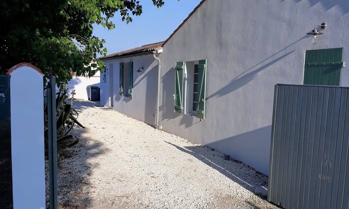 Saint-Clement-des-Baleines Casa | casa de la familia a los pies de la playa de las conchas en la Ile de Re