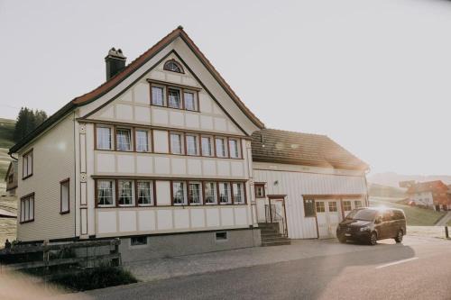 Schwende Casa | Familien-Chalet am Alpstein für Gruppen bis 12 Personen und Familien, Appenzell Premium Privatunterkunft im Ski- und Wandergebiet Hoher Kasten