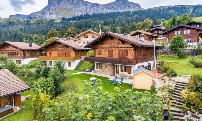 Axalp Casa | Familienfreundliche Ferienwohnung, Modern und Gemütlich Eingerichtet