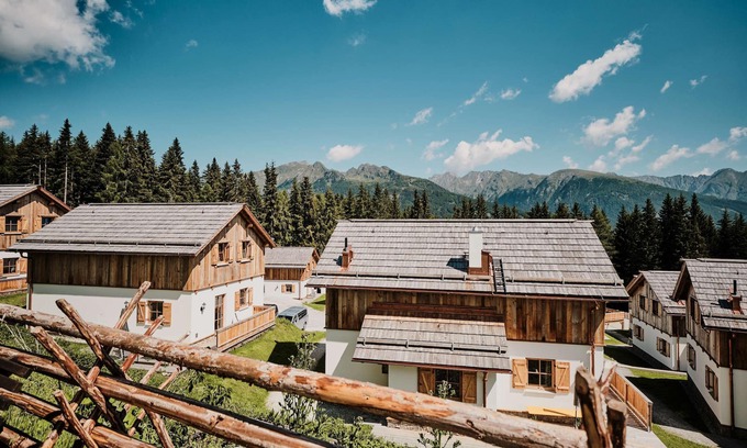 Weisspriach Chalet De Esquí | Familienurlaub am Fanningberg Wanderwege und Pisten Direkt vor der Chalet - Tür