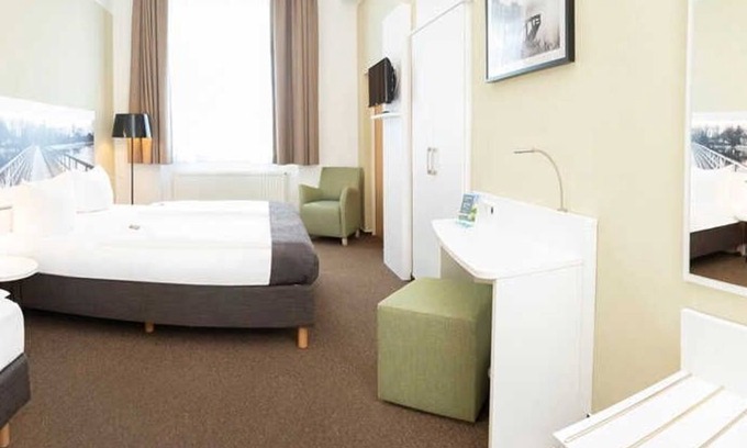 Guestrow Casa | Familienzimmer 3 Personen - Hotel am Schlosspark +