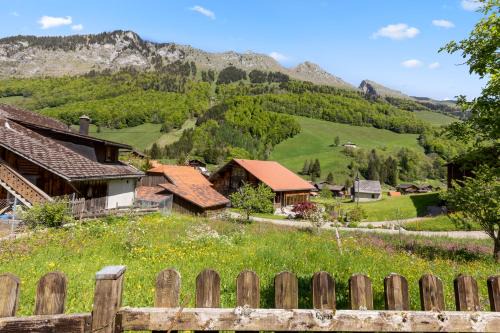 Jaun Chalet De Esquí | Famille et Nature dans un Chalet Traditionnel
