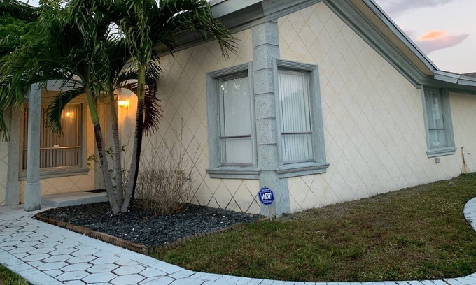North Lauderdale Casa | Escapada familiar y amigable con piscina