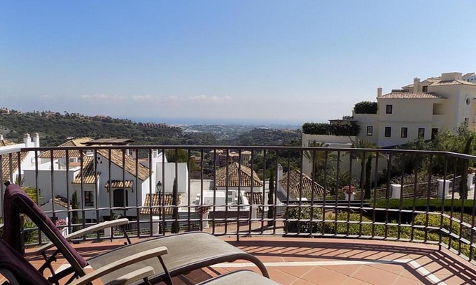 Benahavis Apartamento | Family and Golfers Paradise Los Arqueros - RDR196
