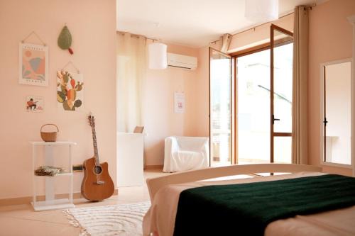 Gioiosa Marea Apartamento | Family Apartment, 3 Balconies & Central Location, Gioiosa Marea, Fichi dIndia by Ideal Sicily