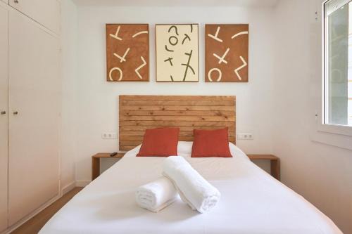 La Maternitat i Sant Ramon Apartamento | Family Apartment Camp Nou by Maison Piñata