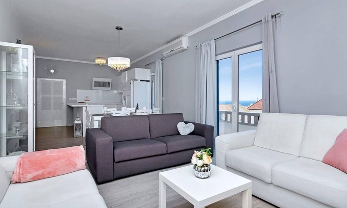 Vrpolje Apartamento | Family apartment in center of city