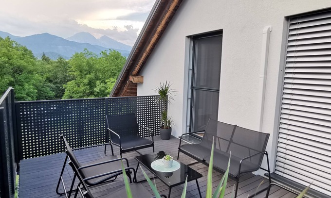 Visoko Apartamento | Apartma mansarda-Apartamento-Apartamento-Baño con ducha-Vista a la Montana
