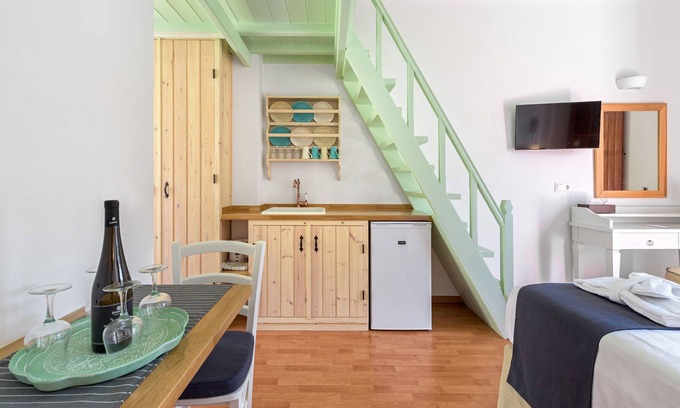 Pedi Apartamento | Apartamento Familiar con vistas al mar B, Symi