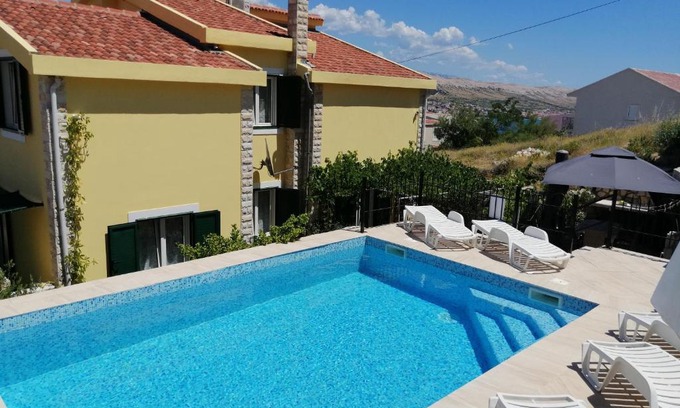 Pag Apartamento | Family apartments Grguric