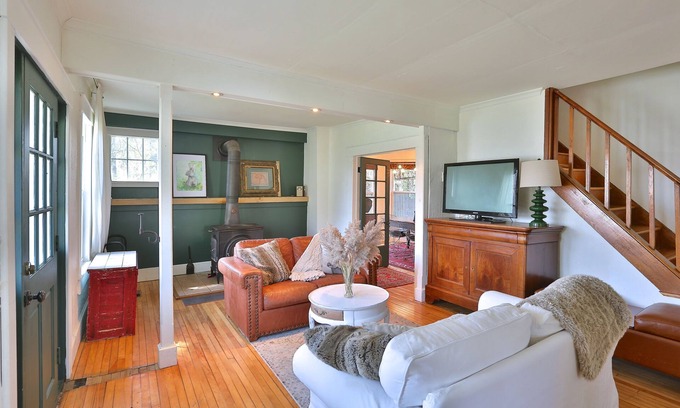 Ayers Cliff Casa | Family Summer House in the ❤️ of the Eastern Townships