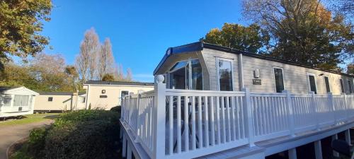 Hamworthy Casa | Family breaks at Rockley Park with Prosecco and a box of chocolates on arrival