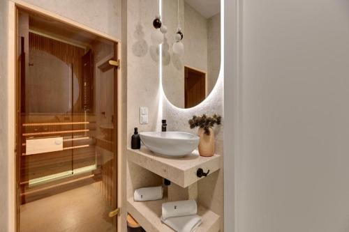 Nowy Port Apartamento | Family & Business Sauna Apartments Baltic Horizon No 1 PREMIUM SPA - 3 Bedroom with Private Sauna, Jacuzzi, Rooftop Gym & Panoramic Terrace, Balcony, Underground Garage