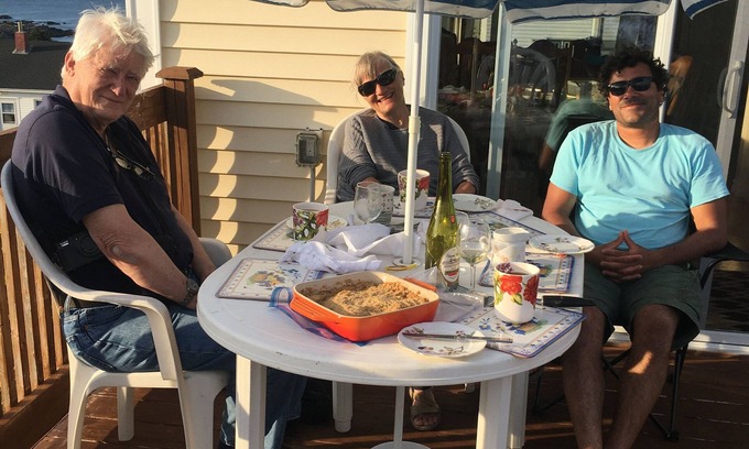 Hants Harbour Cabina | Family cabin by the sea available August and September in Newfoundland
