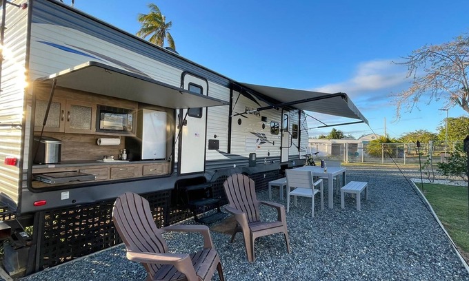 Jobos Casa | Family Camper in Isabela, 5 minutes from Jobos beach