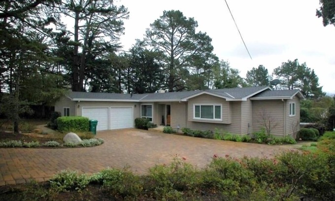 Northeast Carmel Casa | Confort familiar en el Carmelo