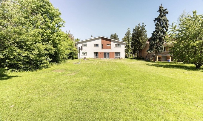 Clanton Park Casa | Estancia familiar y corporativa en casa [3 hab. | 2. 5 baños]