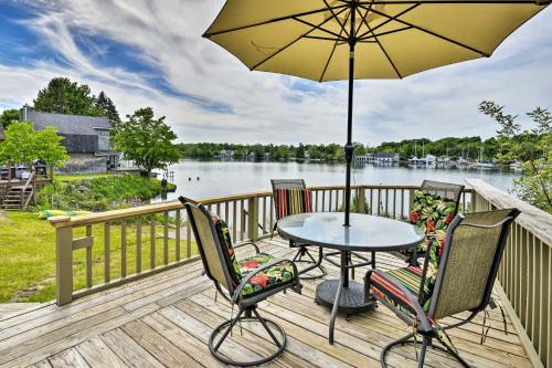 Chaumont Casa | Family Cottage on Chaumont Bay, Walk to Downtown