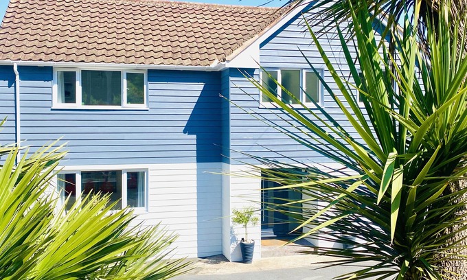 Westward Ho Casa | Propiedad costera moderna para familias y perros, con impresionantes vistas al mar