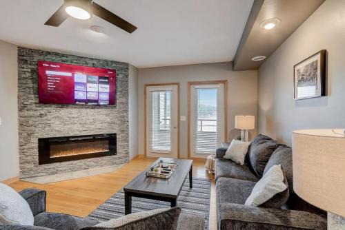 Lake Delton Casa | Family Dreams - Lakefront, 2-bedroom, multi-level condo, Winter Vacation