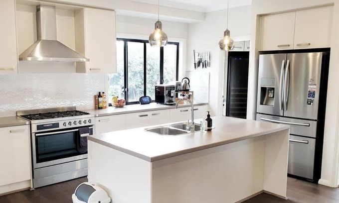 Gillieston Heights Casa | Family Entertainer - Firepit, Ducted AC, 25min to vineyards