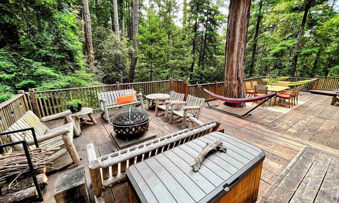 Pescadero Cabina | Family escape w/ sauna nestled in the redwoods, near beaches, hiking, cycling