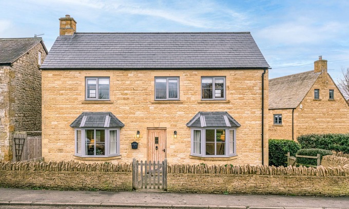Paxford Cabaña | Family friendly Cotswold Holiday Cottage near Chipping Campden - Benson Cottage