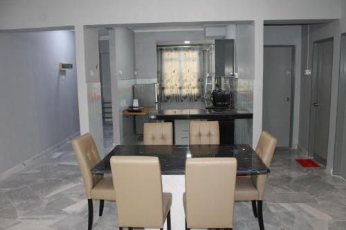 Tanjung Tanah Merah Apartamento | Family Friendly Homestay @ Teluk Kemang Ocean View Resort