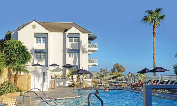 Capistrano Beach Condominio | Amplio condominio familiar cerca de la playa w / Resort piscinas y WiFi disponible