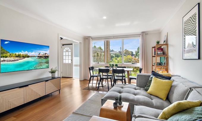 Moonee Ponds Casa | Family Friendly 3-Bed with Courtyard & Parking