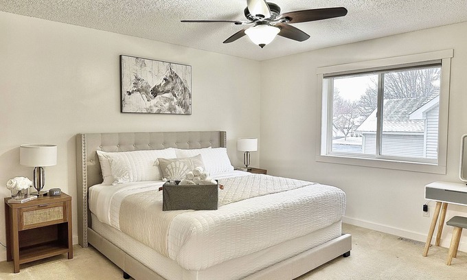 Shakopee Casa | Fully Booked For Summer - Plan Your Fall Trip Now! 🍁