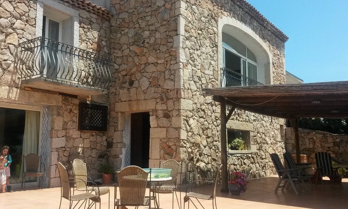 Arzachena Apartamento | Ideal para familias y mascotas.