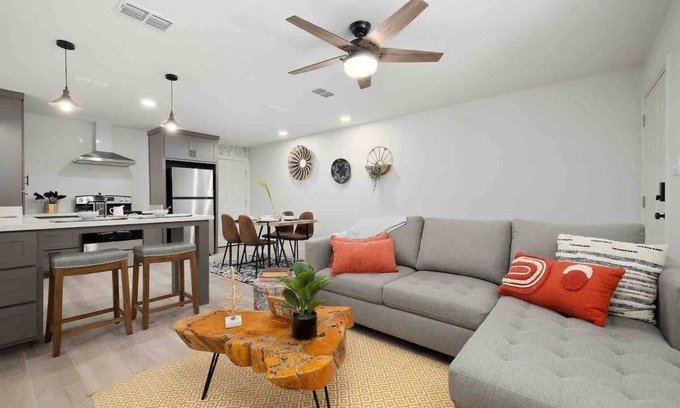 Edinburg Apartamento | Family-Friendly Apartment in the Heart of Edinburg!