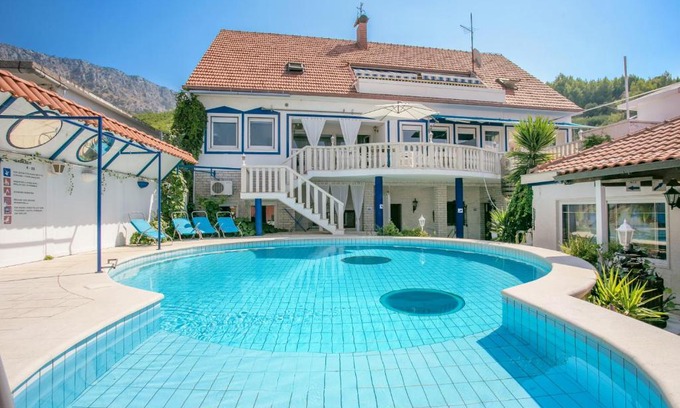 Jesenice Apartamento | Family-friendly apartments with swimming pool Sumpetar, Omis - 21633
